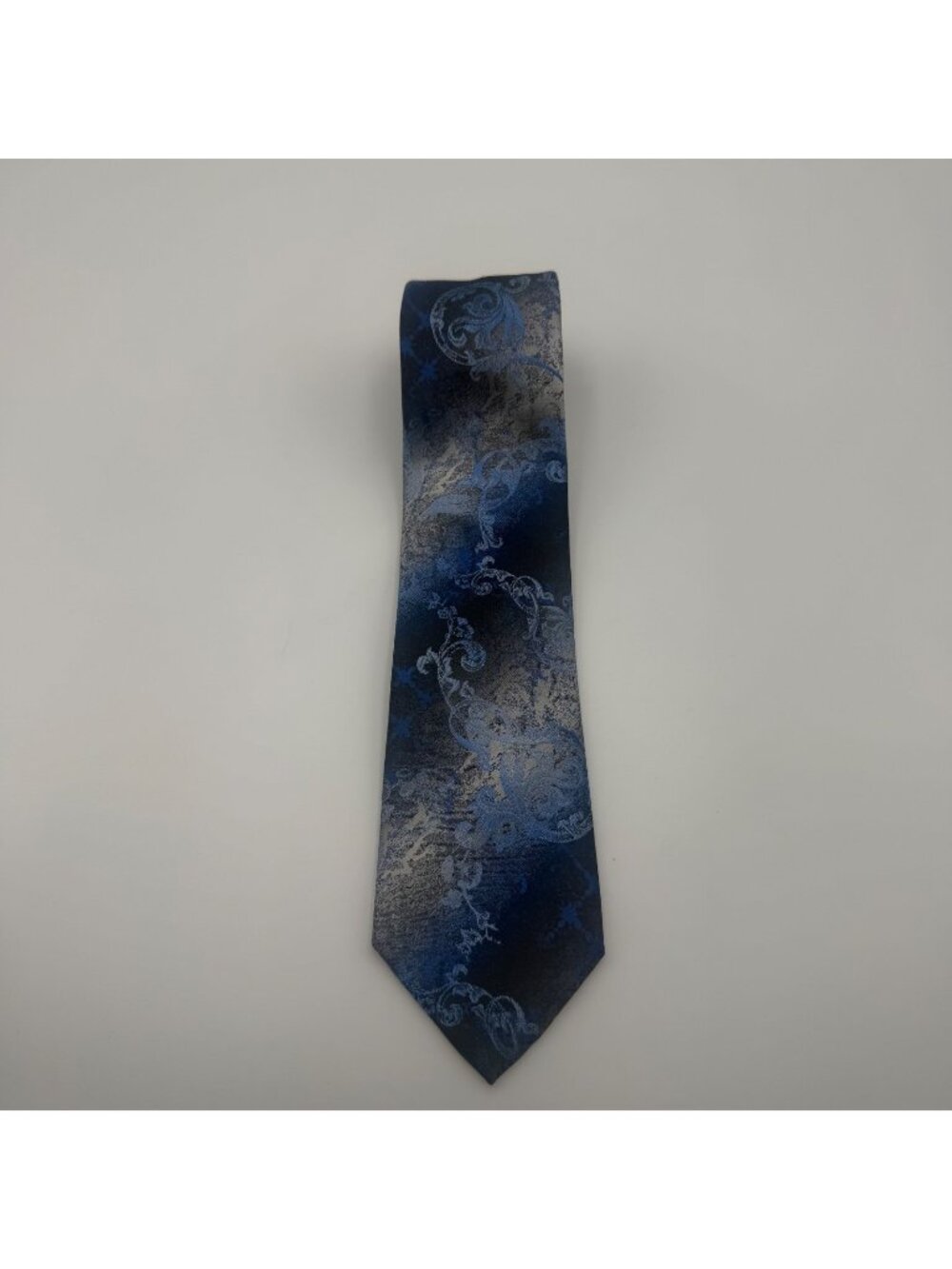Van Heusen Men’s Blue Gray Floral Paisley Silk Blend Neck Tie Elegant Jacquard